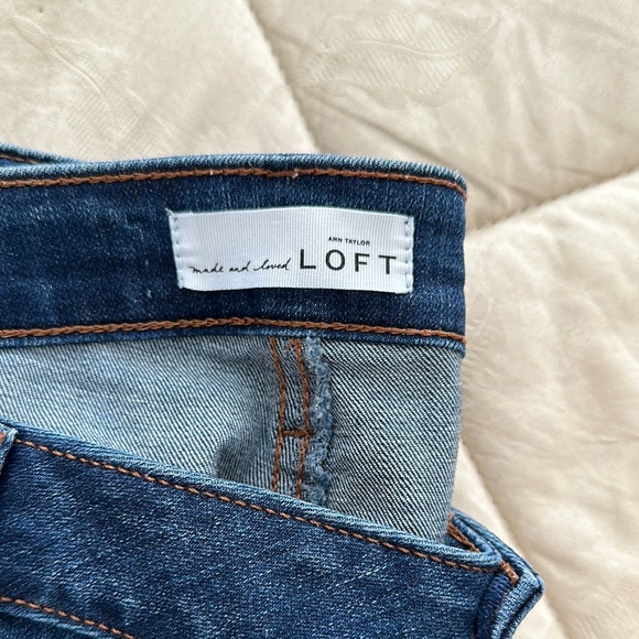 LOFT Curvy Skinny Jeans - 31/12 - Picture 3 of 4